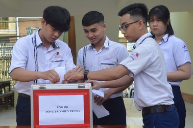 Giáo viên, học sinh Sóc Trăng tiếp tục hướng về đồng bào miền Trung