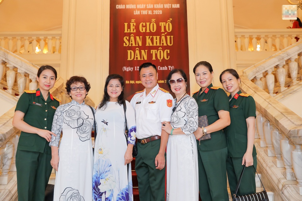 Nghệ sĩ gạo cội tề tựu trong lễ giỗ Tổ sân khấu - 14 Nghệ sĩ gạo cội tề tựu trong lễ giỗ Tổ sân khấu - 14