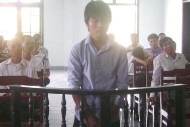 Lĩnh án từ việc chơi trò lên đồng dọa ma