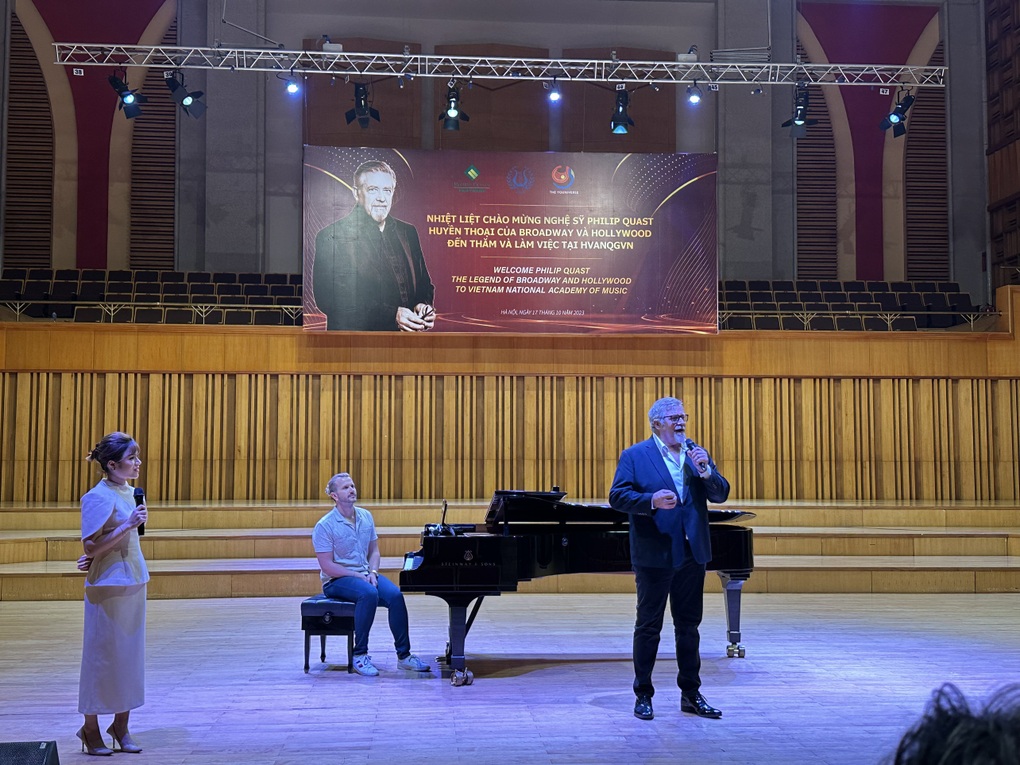 Huyền thoại Broadway và Hollywood gặp gỡ sinh viên Học viện Âm nhạc - 3 Huyền thoại Broadway và Hollywood gặp gỡ sinh viên Học viện Âm nhạc - 3