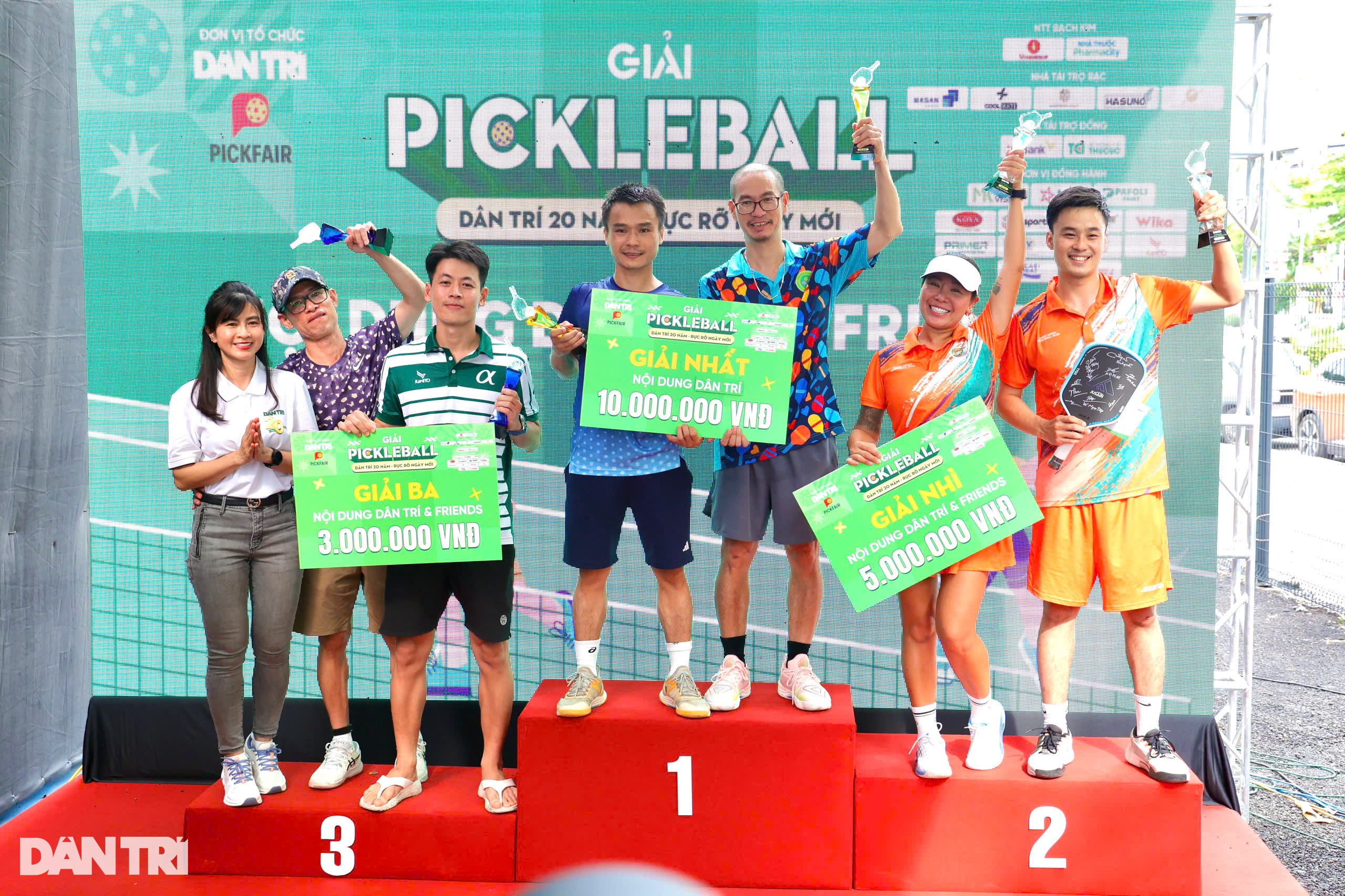Cặp đôi CLB Pickleball Nghệ sĩ Hà Nội là Á quân nội dung Dân trí Friends - 12