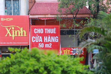 Cửa hàng đóng cửa vì “ế khách”, chủ nhà Hà Nội vẫn không giảm giá thuê