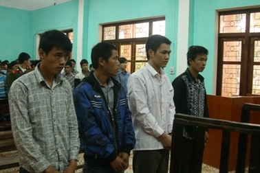 Đâm chết người sau men rượu tiệc cưới