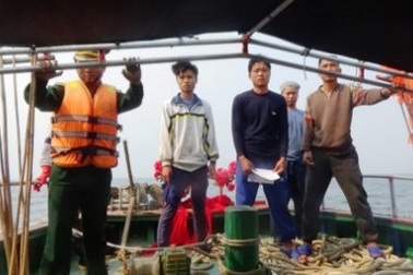 Đuổi 6 tàu Trung Quốc đánh bắt cá trái phép trong vùng biển Việt Nam