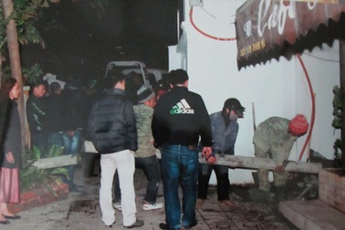 Đề nghị giải quyết vụ lấn chiếm ngõ đi chung tại quận Ba Đình