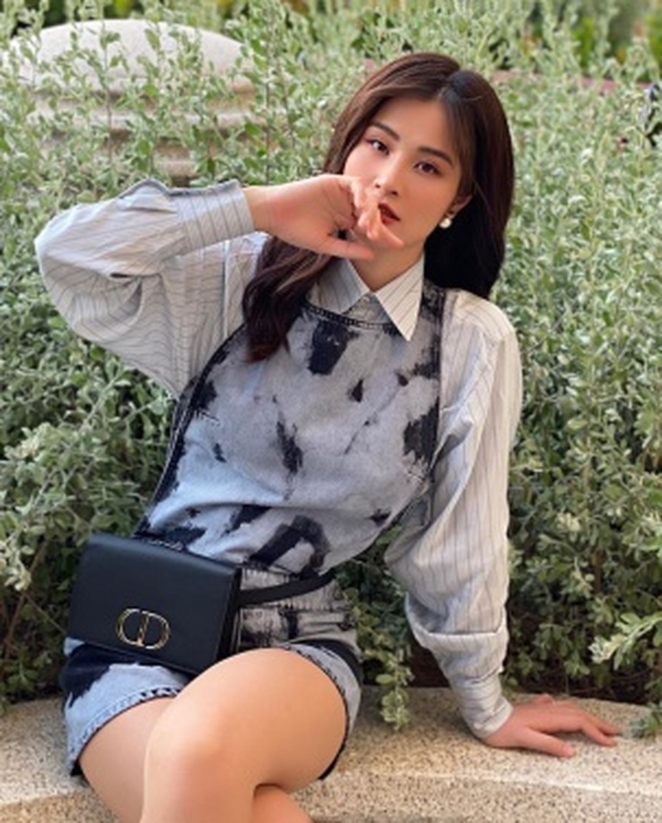 Sao Việt dùng gối, chăn làm váy - biến phòng ngủ thành sàn diễn - 11 Sao Việt dùng gối, chăn làm váy - biến phòng ngủ thành sàn diễn - 11