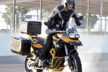 Thuần phục chiến binh BMW F800GS