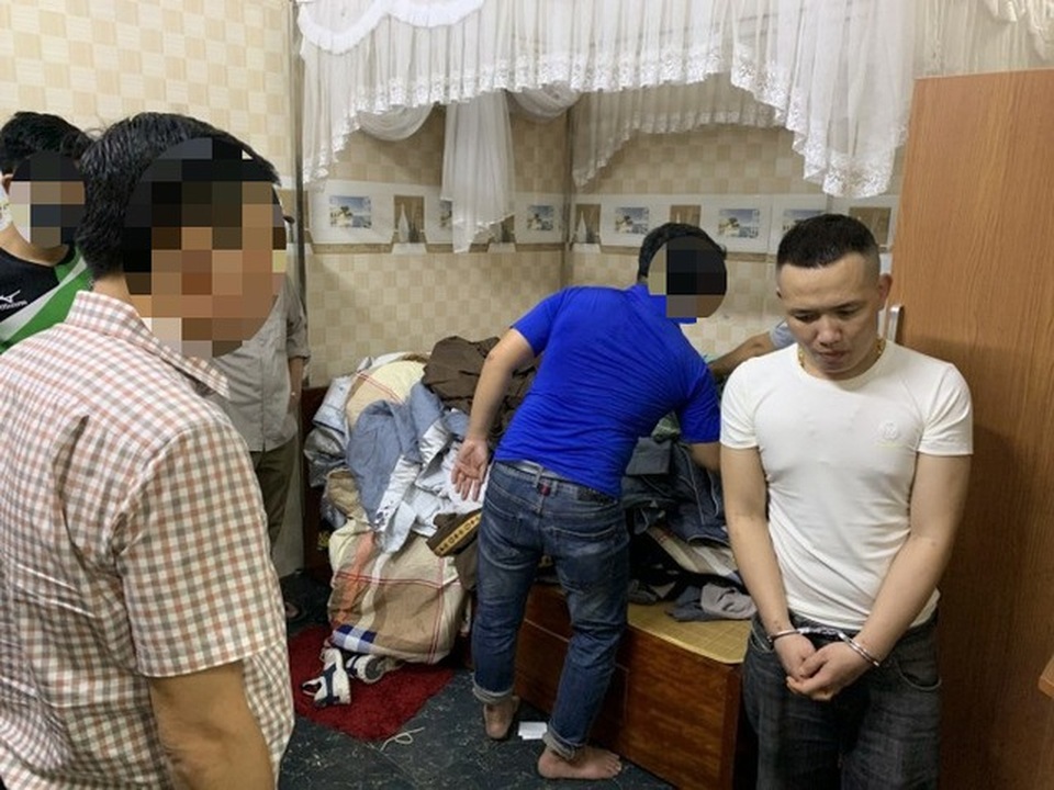 Khen thưởng chuyên án phá tụ điểm ma túy gây nhức nhối - 2 Khen thưởng chuyên án phá tụ điểm ma túy gây nhức nhối - 2