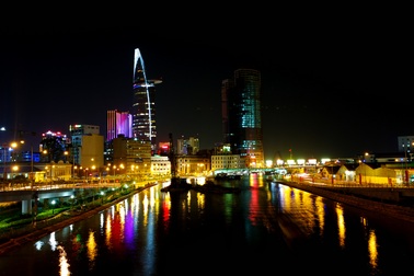 Sài Gòn cuối tuần... Thức đêm cùng Sài Gòn