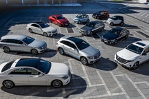 Gay cấn cuộc đua giữa BMW và Mercedes trên thị trường xe sang