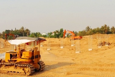 Ngừng thi công bệnh viện 3.000 tỷ vì 30 cọc bê tông bị nghiêng