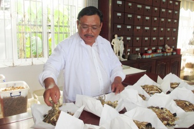 Lương y giúp hàng trăm cặp vợ chồng hiếm muộn, sinh con khỏe mạnh