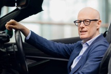 Porsche thay CEO trước "sóng lớn"