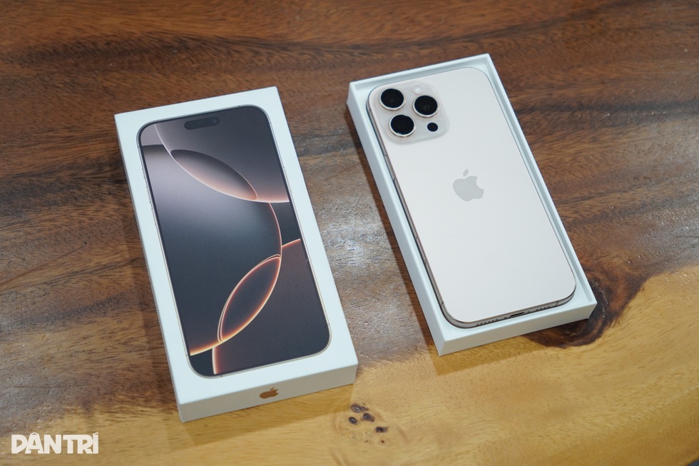 iPhone 16 Pro Max xách tay về Việt Nam, giá 79 triệu đồng - 1 iPhone 16 Pro Max xách tay về Việt Nam, giá 79 triệu đồng - 1