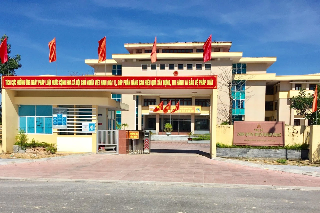 Trưởng phòng giáo dục xin thôi chức làm nhân viên - 1 Trưởng phòng giáo dục xin thôi chức làm nhân viên - 1