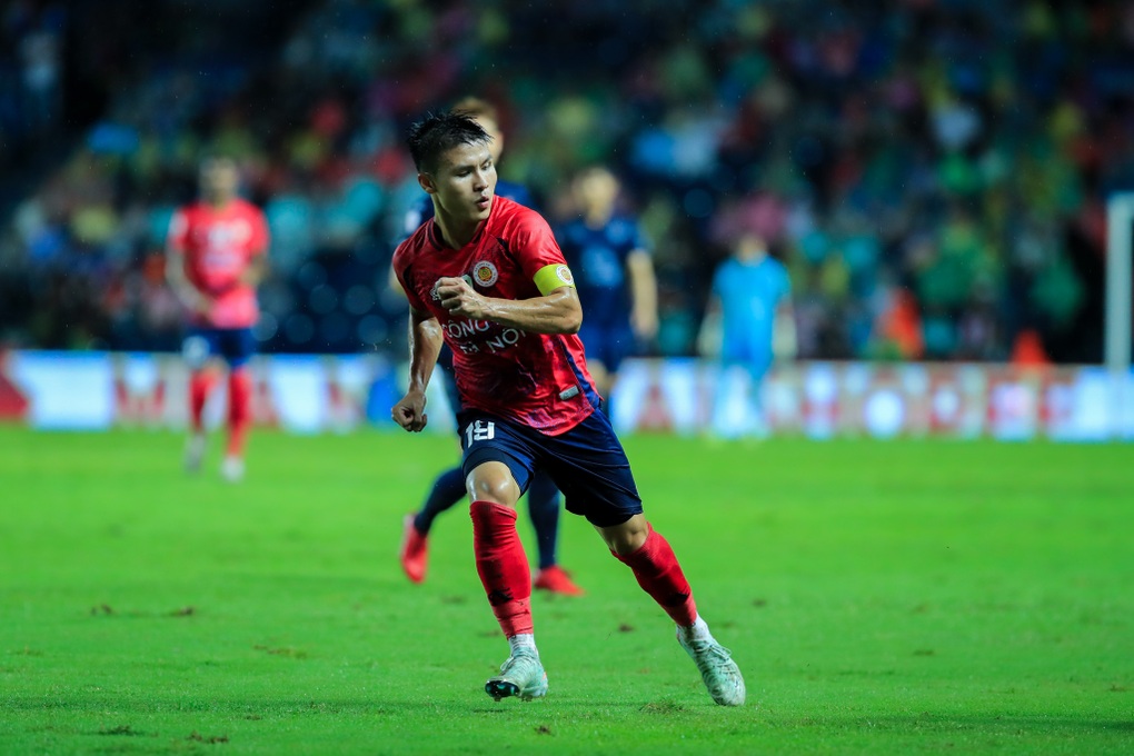 ក្លឹបប៉ូលីសហាណូយ ចាញ់ Buriram, Quang Hai រិះគន់អាជ្ញាកណ្តាល - ១ CLB Công an Hà Nội thua Buriram, Quang Hải chỉ trích trọng tài - 1