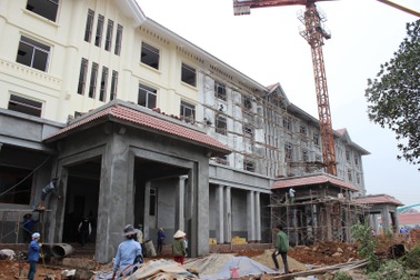 Lùm xùm dự án xây dựng Trụ sở Văn phòng Tỉnh ủy Hòa Bình