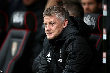 Man Utd thi đấu thăng hoa, Solskjaer vẫn dọa thay cả hàng tiền đạo