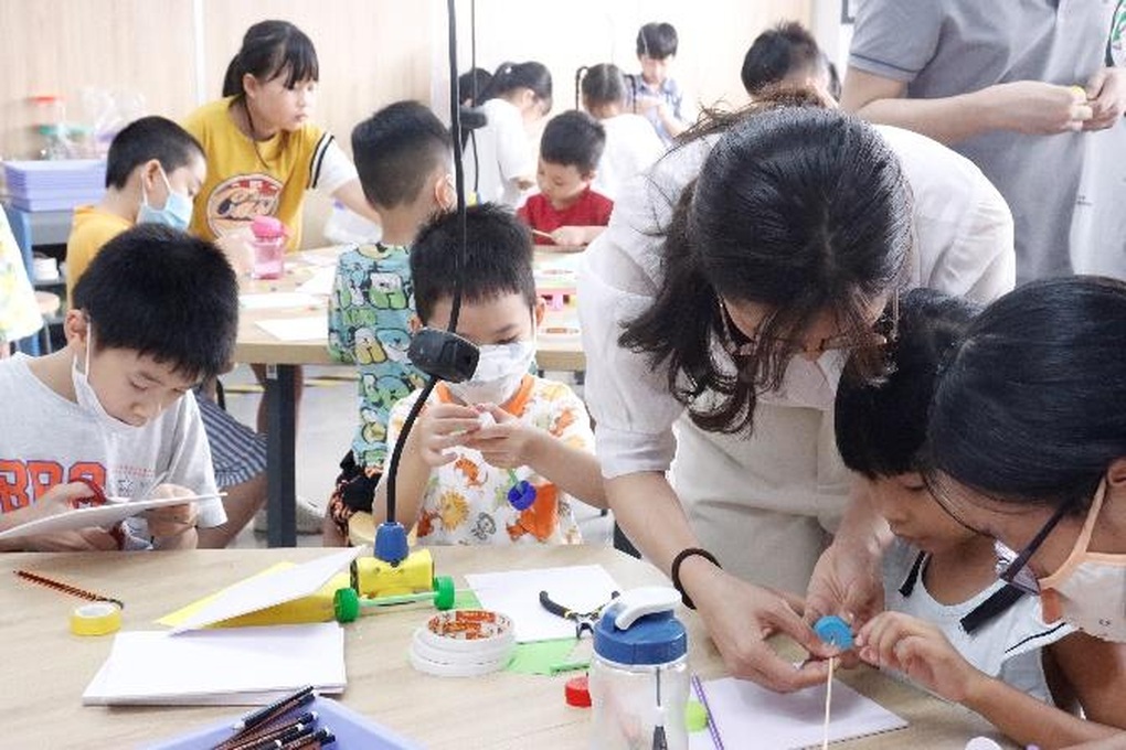 Phenikaa School Open Day truyền cảm hứng sáng tạo đến thế hệ trẻ - 3 Phenikaa School Open Day truyền cảm hứng sáng tạo đến thế hệ trẻ - 3