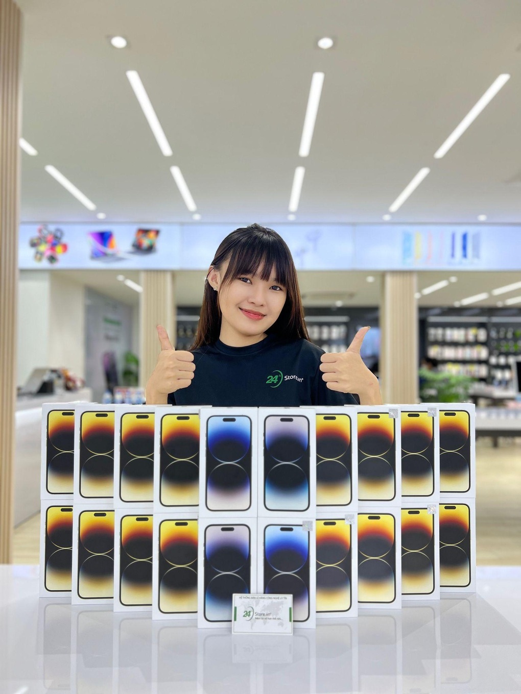 iPhone, phụ kiện giảm đến 70%, lắc trúng 100% dịp Noel tại 24hStore - 2 iPhone, phụ kiện giảm đến 70%, lắc trúng 100% dịp Noel tại 24hStore - 2