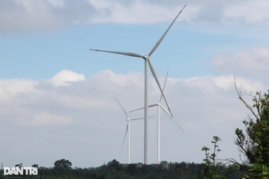 Hàng loạt dự án điện sạch “đắp chiếu” vì chưa được ký hợp đồng mua bán điện