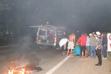 Tai nạn liên hoàn, một công an viên cùng 3 người dân bị thương nặng