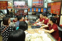 Giá vàng tăng rồi điều chỉnh giảm nhanh