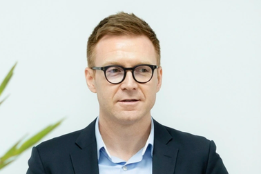 Chuyên gia ngoại ngữ: Để đạt được điểm IELTS 9.0 khó như "hái sao"