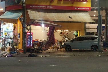 Khởi tố tài xế "dính" ma túy đâm xe vào tiệm bánh mì làm 5 người bị thương