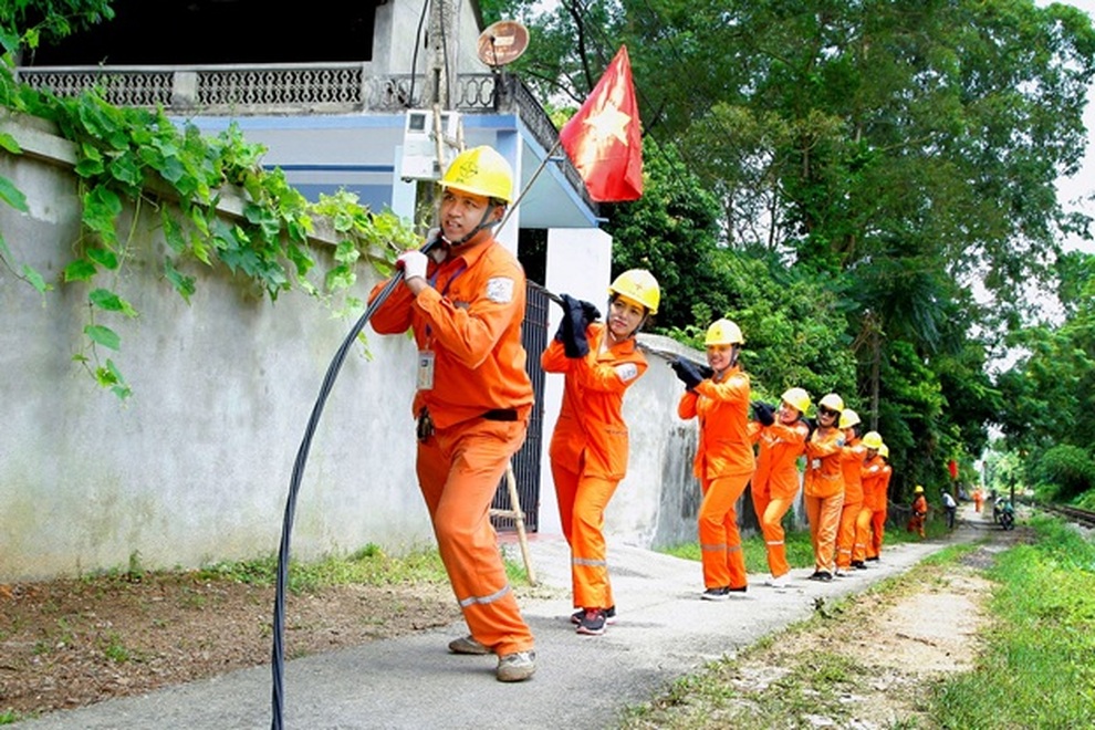 EVNNPC - dấu ấn đưa điện về nông thôn và tăng trưởng thương phẩm - 2 EVNNPC - dấu ấn đưa điện về nông thôn và tăng trưởng thương phẩm - 2