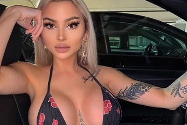 Người mẫu Instagram khó tìm bạn trai vì quá đẹp