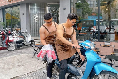 Sự thật về dàn trai đẹp 6 múi cởi trần phục vụ ở quán cà phê Hà Nội