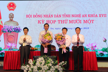 Thủ tướng phê chuẩn bầu bổ sung hai Phó Chủ tịch UBND tỉnh Nghệ An