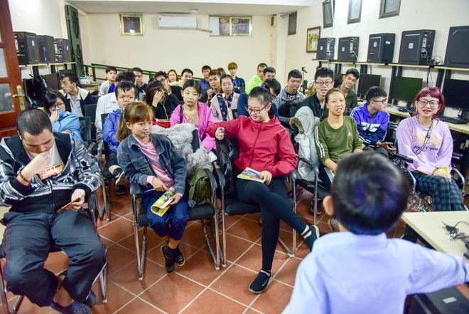 Lớp học khổng lồ của thầy giáo tí hon - 12 Lớp học khổng lồ của thầy giáo tí hon - 12