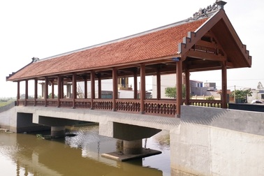 Những cây cầu ngói độc đáo ở Ninh Bình