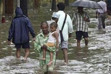 Bombay lại bị lụt tấn công, số người chết lên đến 1.000