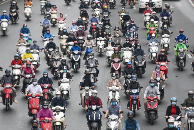 Hà Nội trong ngày đầu tiên nới lỏng cách ly xã hội - 6 Hà Nội trong ngày đầu tiên nới lỏng cách ly xã hội - 6