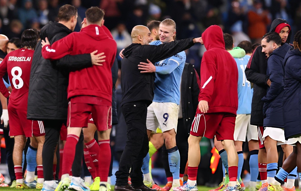 Man City đè bẹp Liverpool, Guardiola kỷ niệm 1.000 trận cầm quân trọn vẹn - 1