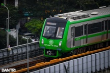 Tàu metro Cát Linh - Hà Đông lại gặp sự cố, phải dừng tàu đúng giờ cao điểm