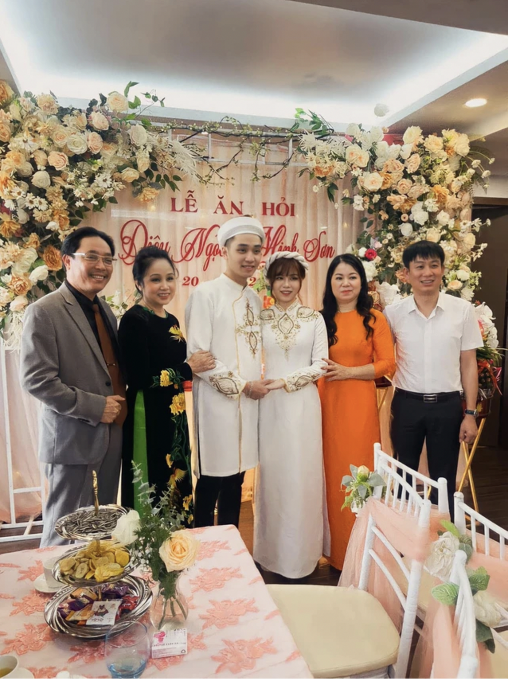 Ngọc Thư - Minh Tuấn: Bạn thân nói chúng tôi ghê gớm quá - 3 Ngọc Thư - Minh Tuấn: Bạn thân nói chúng tôi ghê gớm quá - 3