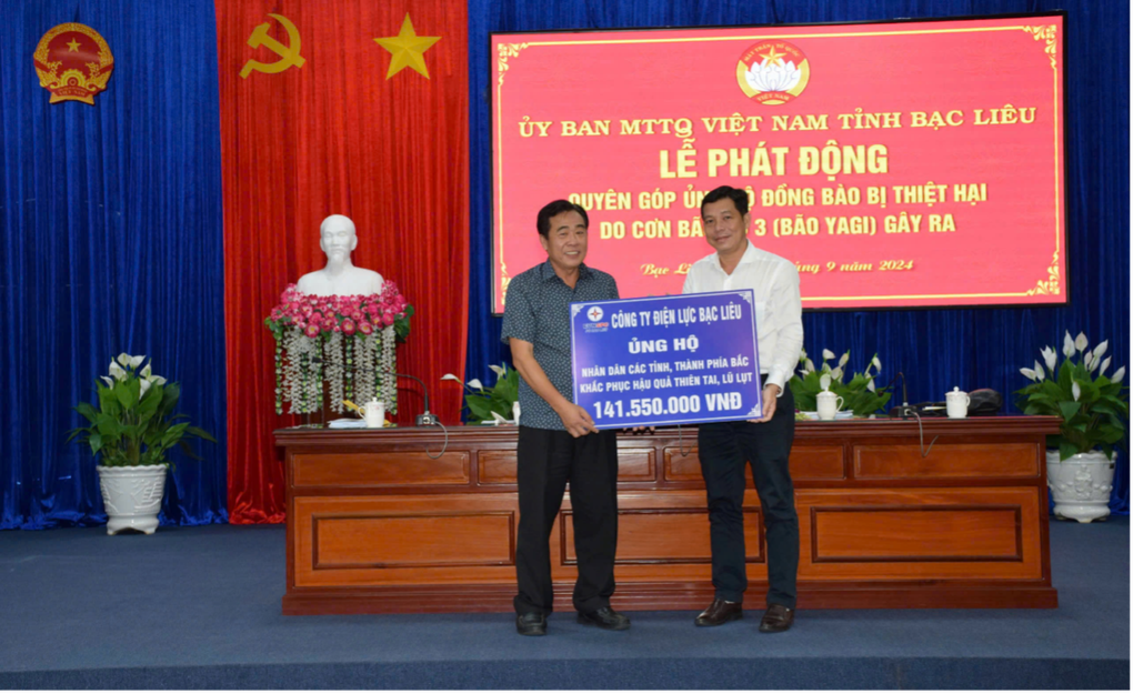 EVNSPC: Gần 14 tỷ đồng hỗ trợ các tỉnh miền Bắc thiệt hại do bão số 3 - 3 EVNSPC: Gần 14 tỷ đồng hỗ trợ các tỉnh miền Bắc thiệt hại do bão số 3 - 3