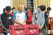 27 thanh, thiếu niên Ninh Bình mang hung khí rượt đuổi nhau trên đường