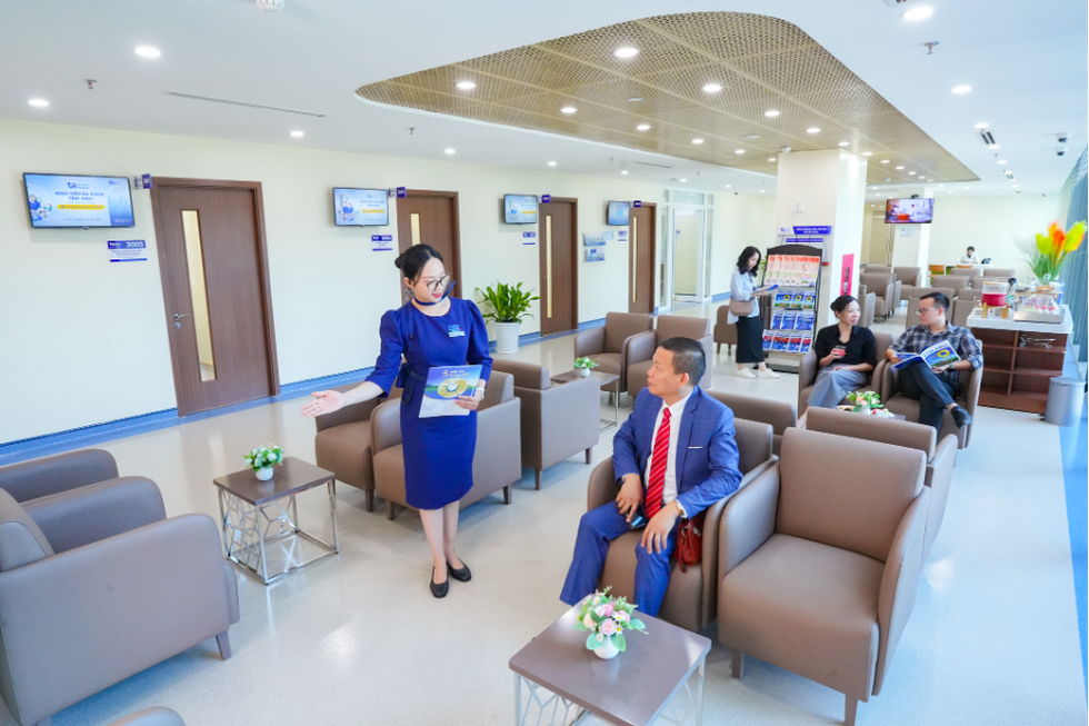 Die 17.000 m2 große High-Tech-Multidisziplinärklinik ist die größte in Hanoi - 4 Phòng khám đa khoa công nghệ cao rộng 17.000m2 quy mô lớn nhất Hà Nội - 4