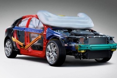 Volvo giới thiệu túi khí bảo vệ người đi bộ