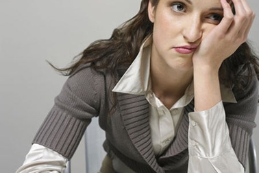 Những thói quen hủy hoại dung nhan