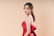 Nữ sinh trường báo đam mê nghề MC, sớm tự lập ở tuổi 20