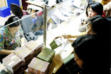 Bỏ sàn sang bất động sản