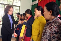 Trích 11,2 tỷ đồng chăm lo cho các gia đình chính sách ở Phú Yên