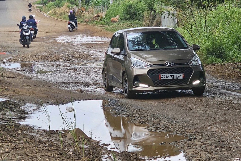 14 năm không làm xong hơn 2km đường - 3