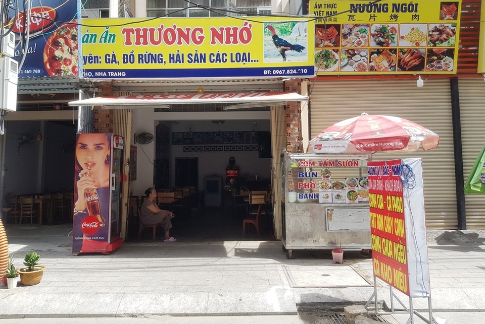 Nha Trang: Tàu du lịch nằm bờ, di tích Chăm vắng vẻ do dịch Covid-19 - 3 Nha Trang: Tàu du lịch nằm bờ, di tích Chăm vắng vẻ do dịch Covid-19 - 3